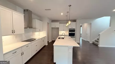 Entry Way - 230 Mackenzie Ct, Covington, GA 30016 photo 3 of 7