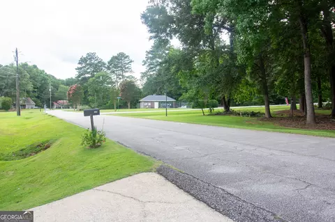 151 Greenbriar Trl, Lagrange, GA 30241 photo 18