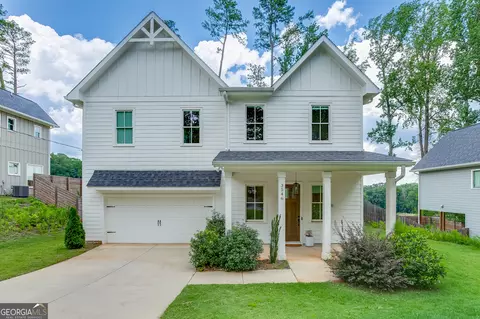 3546 Sandy Woods Ln, Stone Mountain, GA 30083