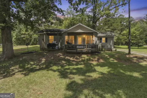 201 Lakeshore Dr, Eatonton, GA 31024