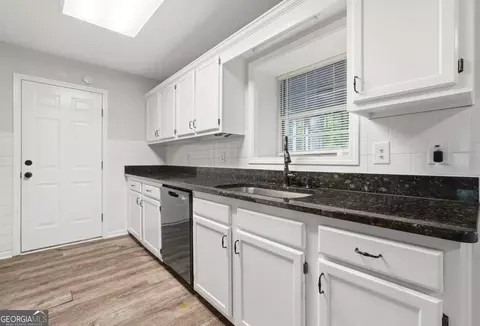 Entry Way - 135 Dunwick Ln, Mcdonough, GA 30253 photo 5 of 5