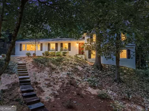 2360 Honeysuckle Ln SE, Smyrna, GA 30080