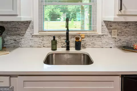 Kitchen - 246 Deep Step Rd, Covington, GA 30014 photo 3 of 6
