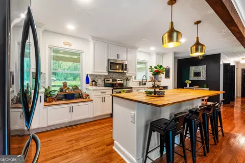 Kitchen - 246 Deep Step Rd, Covington, GA 30014 photo 2 of 6