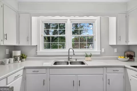 Kitchen - 2 Highway 162, Covington, GA 30016 photo 3 of 5