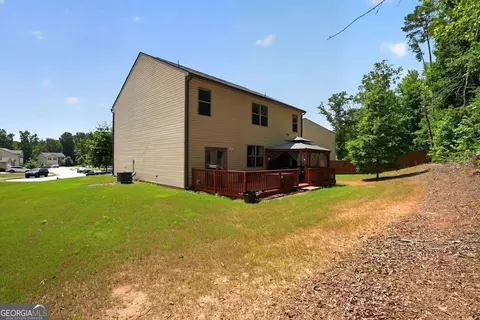 Exterior - 40 Abbey Ct, Covington, GA 30016 photo 4 of 5