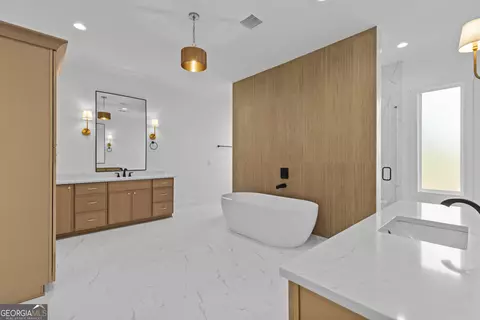 Bath - 3299 Bailey Rd, Dacula, GA 30019 photo 4 of 12