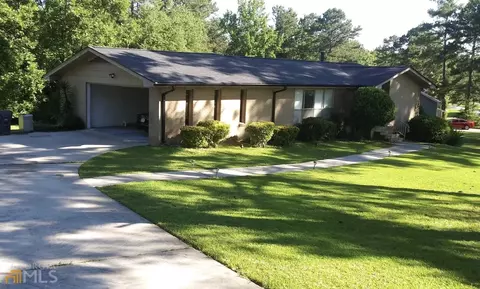 6900 Oswego Trl SW, Riverdale, GA 30296