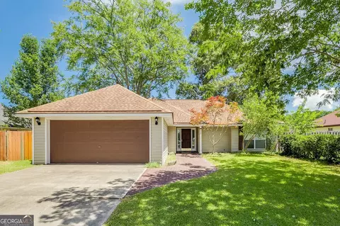 494 Teal Lake Dr, Richmond Hill, GA 31324
