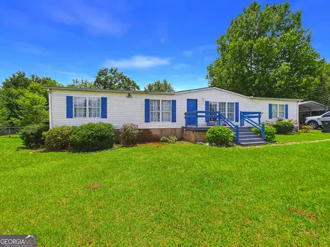 360 Hayes Rd, Byron, GA 31008