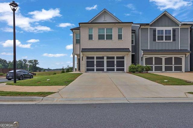 5305 Melbourne Ln, Flowery Branch, GA 30542