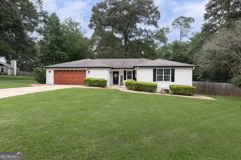 Exterior - 214 Forest Mill Dr, Warner Robins, GA 31088 photo 2 of 9