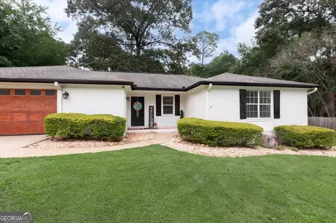 Exterior - 214 Forest Mill Dr, Warner Robins, GA 31088 photo 3 of 9