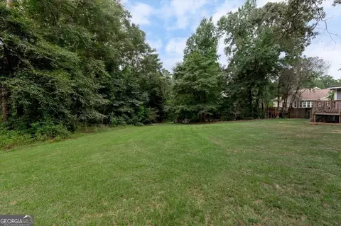 Exterior - 214 Forest Mill Dr, Warner Robins, GA 31088 photo 7 of 9