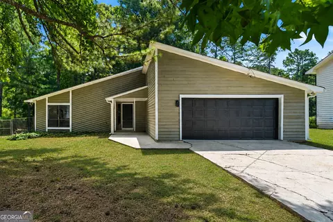 6350 Beethoven Cir, Riverdale, GA 30296