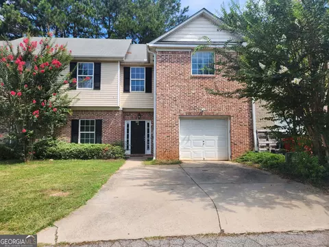 637 Pointe South Pkwy, Jonesboro, GA 30238