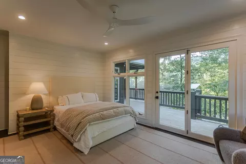 Bedroom - 1723 E Wildcat Rd, Clarkesville, GA 30523 photo 4 of 8