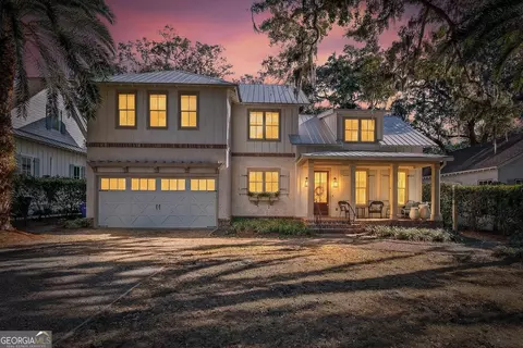 1030 Village Oaks Ln, St. Simons, GA 31522