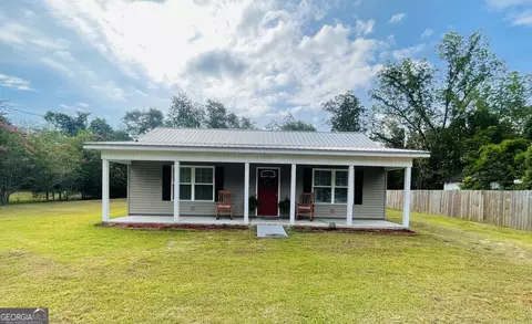119 S Rushing St, Glennville, GA 30427