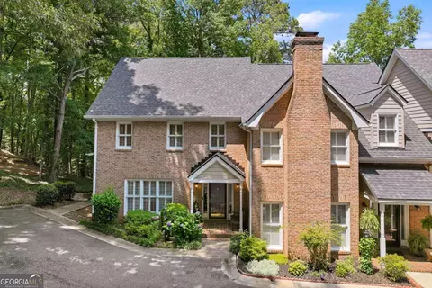 256 Wood Lake Dr, Athens, GA 30606