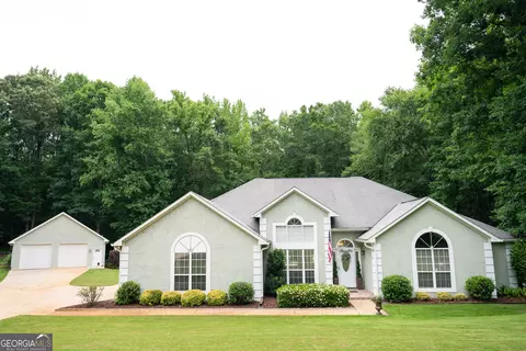 122 Colonial Ct, Lagrange, GA 30240 photo 2
