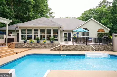 122 Colonial Ct, Lagrange, GA 30240 photo 4