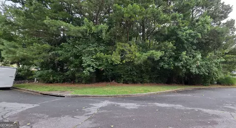 14210 Old Course Dr, Roswell, GA 30075