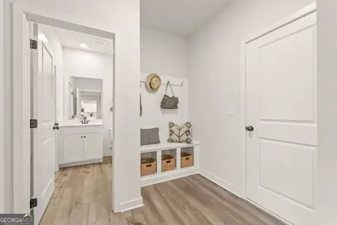 Entry Way - 404 Province Ct, Canton, GA 30115 photo 6 of 10
