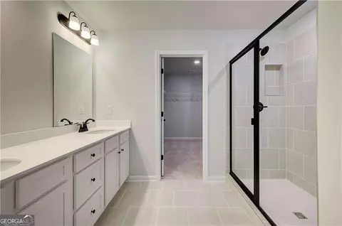 Bath - 252 Chiswick Loop, Stockbridge, GA 30281 photo 1 of 1