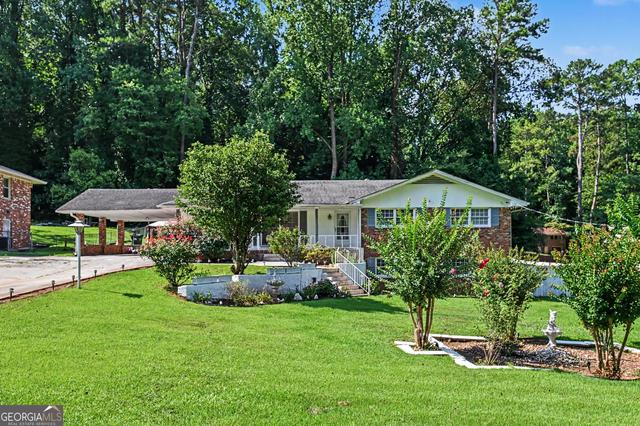 2700 Hayden Dr, East Point, GA 30344
