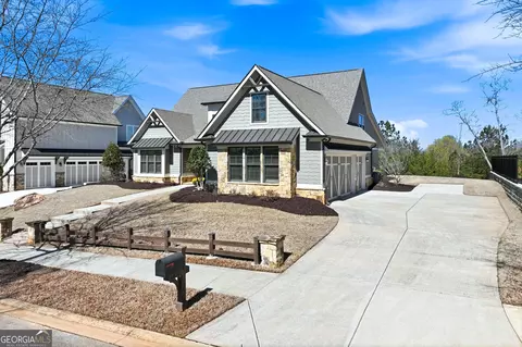 Exterior - 6878 S Bluff Ct, Gainesville, GA 30506 photo 2 of 10