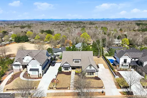 View/Area - 6878 S Bluff Ct, Gainesville, GA 30506 photo 4 of 12