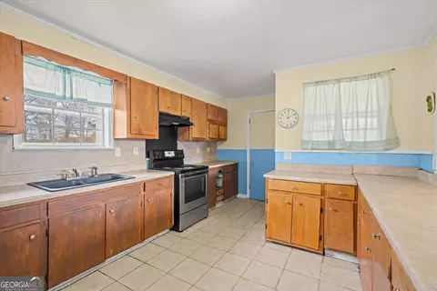 Kitchen - 133 Rolling Acres 2nd St, Calhoun, GA 30701 photo 3 of 6