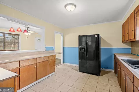Kitchen - 133 Rolling Acres 2nd St, Calhoun, GA 30701 photo 5 of 6