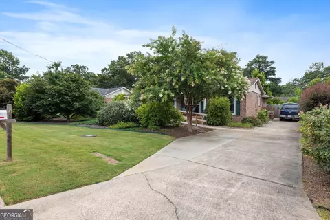 4202 Cheshire Bridge Rd, Columbus, GA 31909