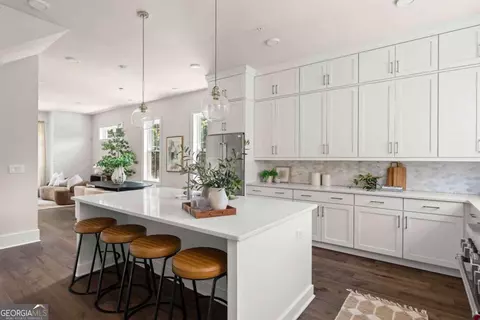 574 Boulevard Pl #16, Atlanta, GA 30308