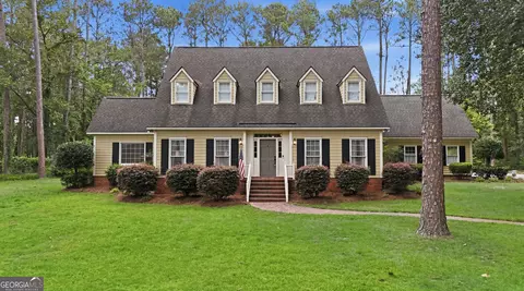 106 Hazelwood Dr, Statesboro, GA 30458