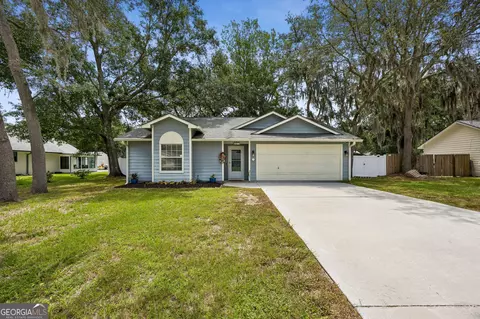 301 Faye Ct, Saint Marys, GA 31558