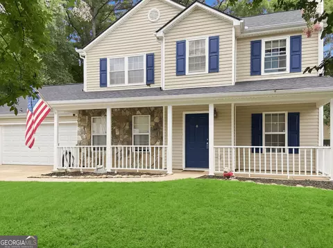 900 Willow Springs Ct, Loganville, GA 30052