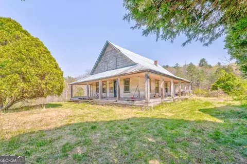 365 Waters Rd, Mccaysville, GA 30555
