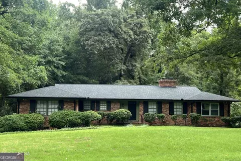 4915 Wesleyan Dr, Macon, GA 31210