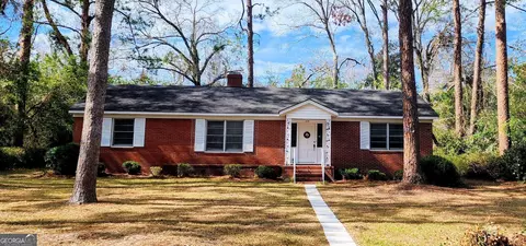 215 Vista Cir, Statesboro, GA 30458