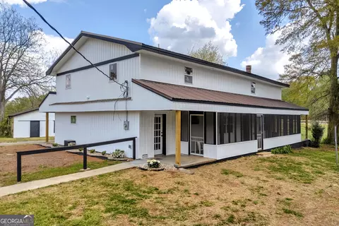 8606 Holly Springs Rd, Maysville, GA 30558