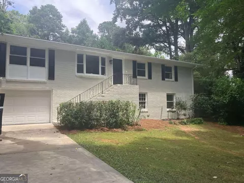 3176 Ann Rd SE, Smyrna, GA 30080