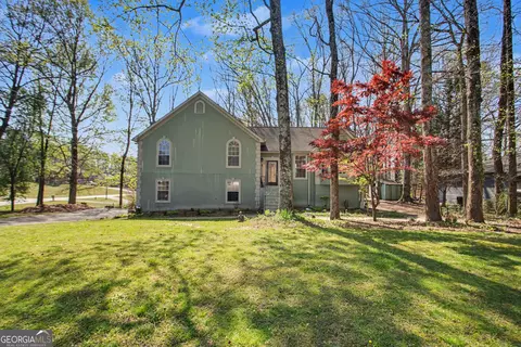 1943 Oakleaf Ct, Lithia Springs, GA 30122