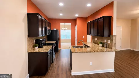 293 Hillcrest Ct, Hampton, GA 30228 photo 7