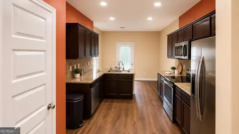 293 Hillcrest Ct, Hampton, GA 30228 photo 2