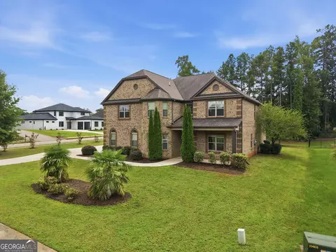 Exterior - 2801 Karras Cv, Hampton, GA 30228 photo 4 of 13