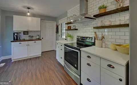 Kitchen - 538 Cawthon Rd, Toccoa, GA 30577 photo 5 of 7