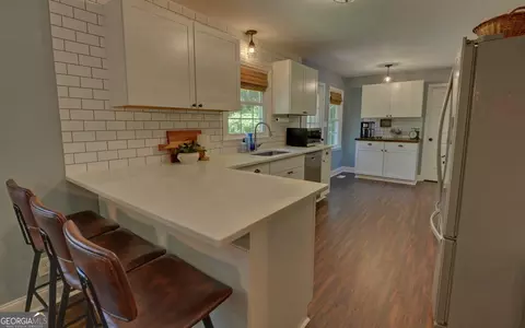 Kitchen - 538 Cawthon Rd, Toccoa, GA 30577 photo 3 of 7